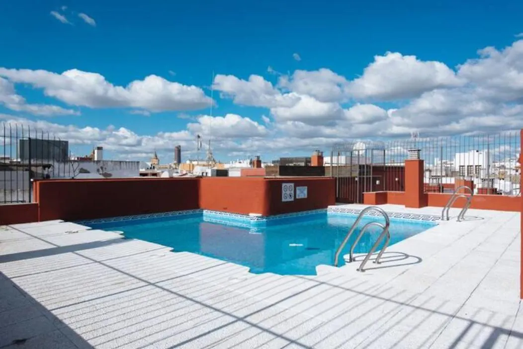 Apartamento En Casa Palacio Con Piscina 15 Mayo A 15 Octubre Seville Spain