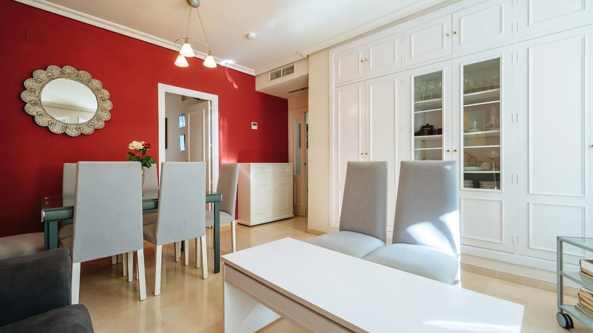 Appartement Apartamento En Casa Palacio Con Piscina 15 Mayo A 15 Octubre à Séville