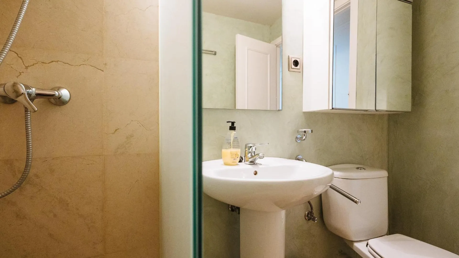Apartamento En Casa Palacio Con Piscina 15 Mayo A 15 Octubre Apartment Seville 0*,  Spain