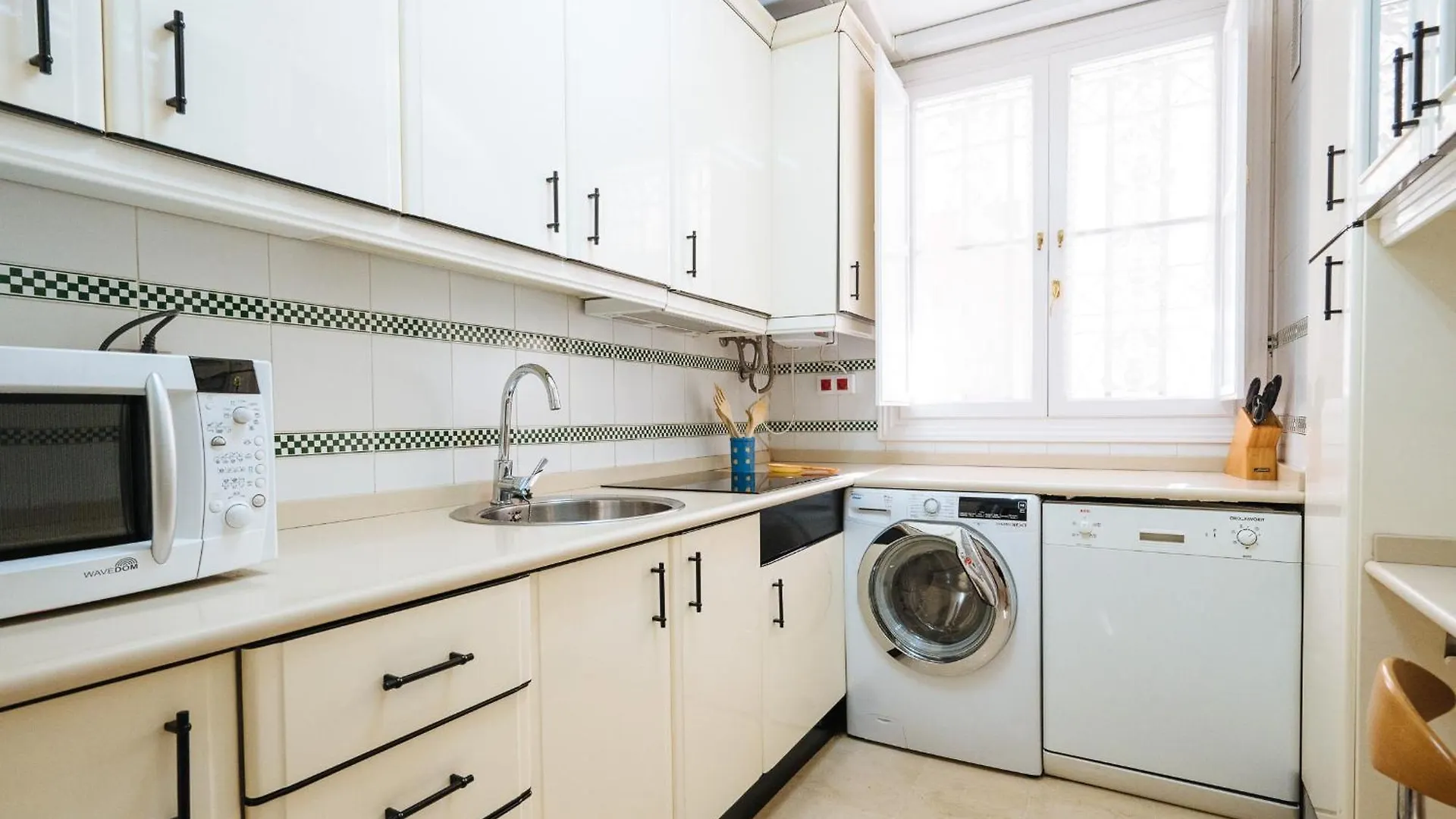 Appartement Apartamento En Casa Palacio Con Piscina 15 Mayo A 15 Octubre à Séville